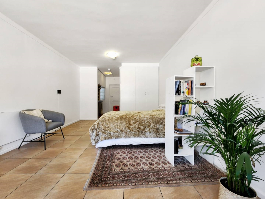 1 Bedroom Property for Sale in Mouille Point Western Cape